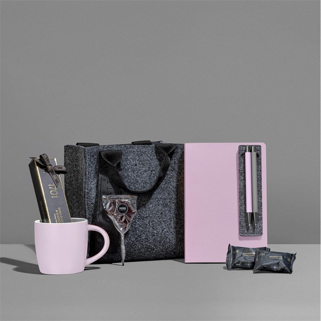 Yatta Vogue Vibes Hamper